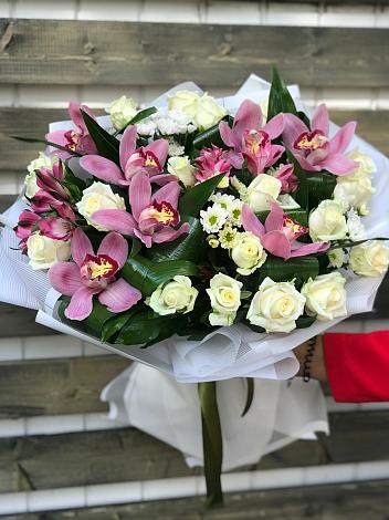 Букет цветов из: Розы и Хризантемы в Судогде